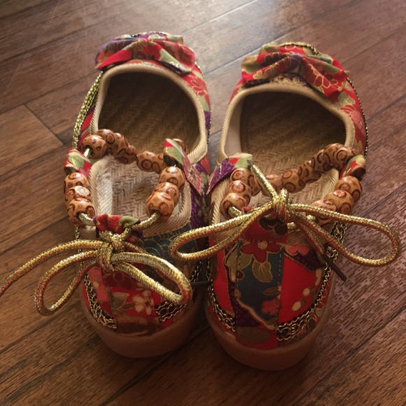 Flats - Picture 6 of 8